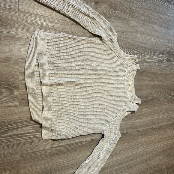 Hollister Cold Cutout Sweater - Picture 1 of 3